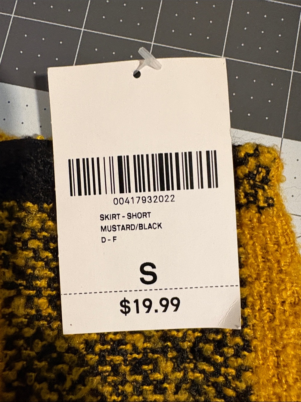 Forever 21 Black & Yellow Checkered Knit Mini Skirt - Picture 3 of 8